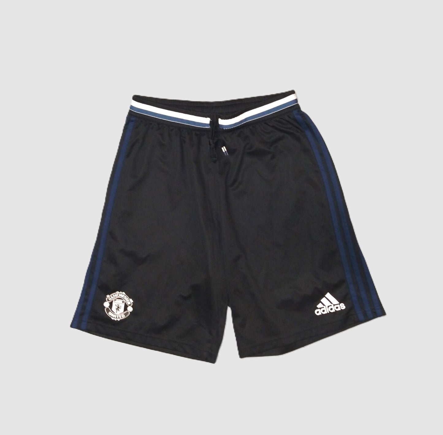 Manchester United Football Training Shorts 2016 / 17 adidas Unisex Adults Manchester United Man Utd Red Devils Premier League old trafford vintage retro SHIRTS V SKINS