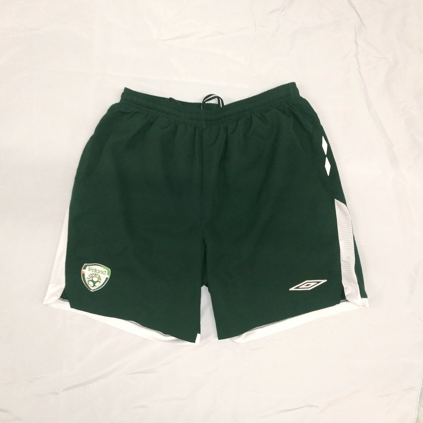 Republic of Ireland Football Away Shorts 2009 / 10 Umbro Unisex Adults Republic of ireland Eire Irish Vintage retro world cup european championshop COYBIG COYGIG SHIRTS V SKINS