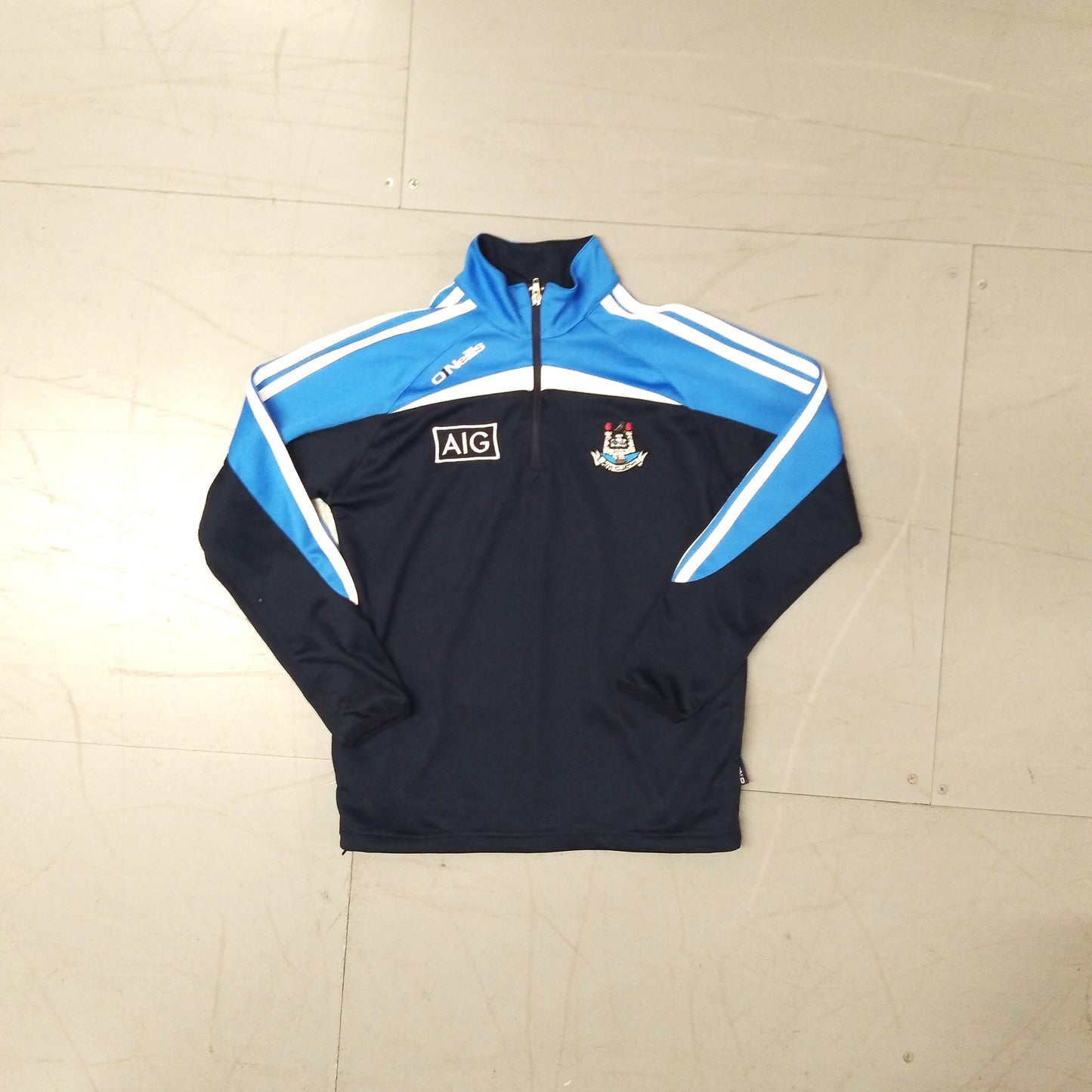 Dublin GAA Long Sleeve Casual Sweatshirt 2015 / 16 O'Neills Teens AIG Leinster All Ireland Croke park SHIRTS V SKINS