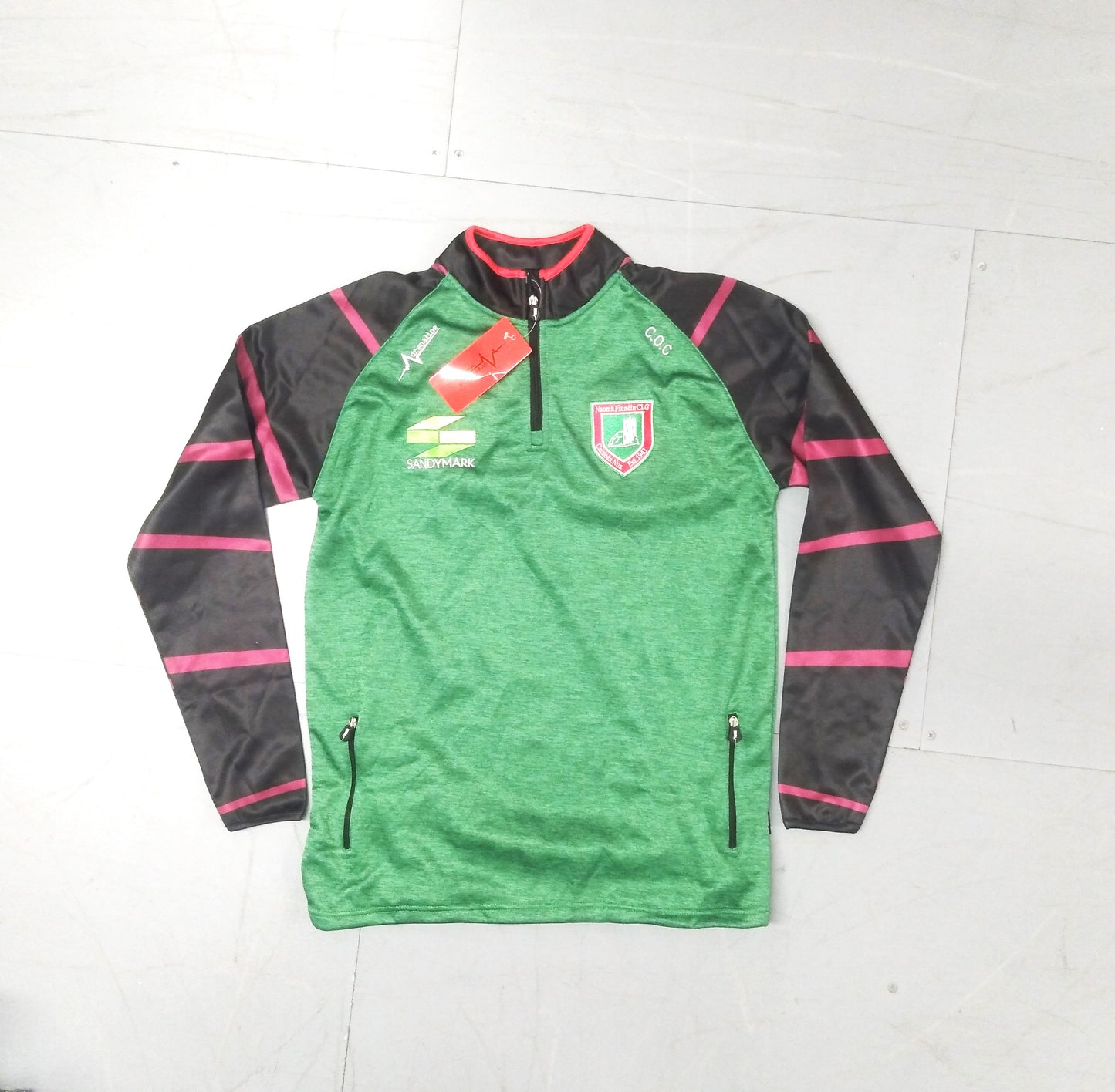 St Finians Newcastle GAA Long Sleeve Training Sweatshirt 2020s Adrenaline Team Issue Unisex Adults Sandymark SHIRTS V SKINS