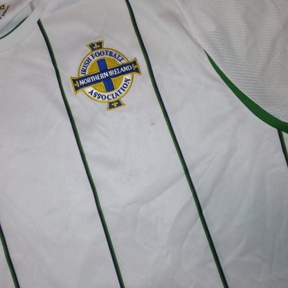 Northern Ireland  2008 / 09 Football Jersey Umbro (L) Player Issue #18 [Good]