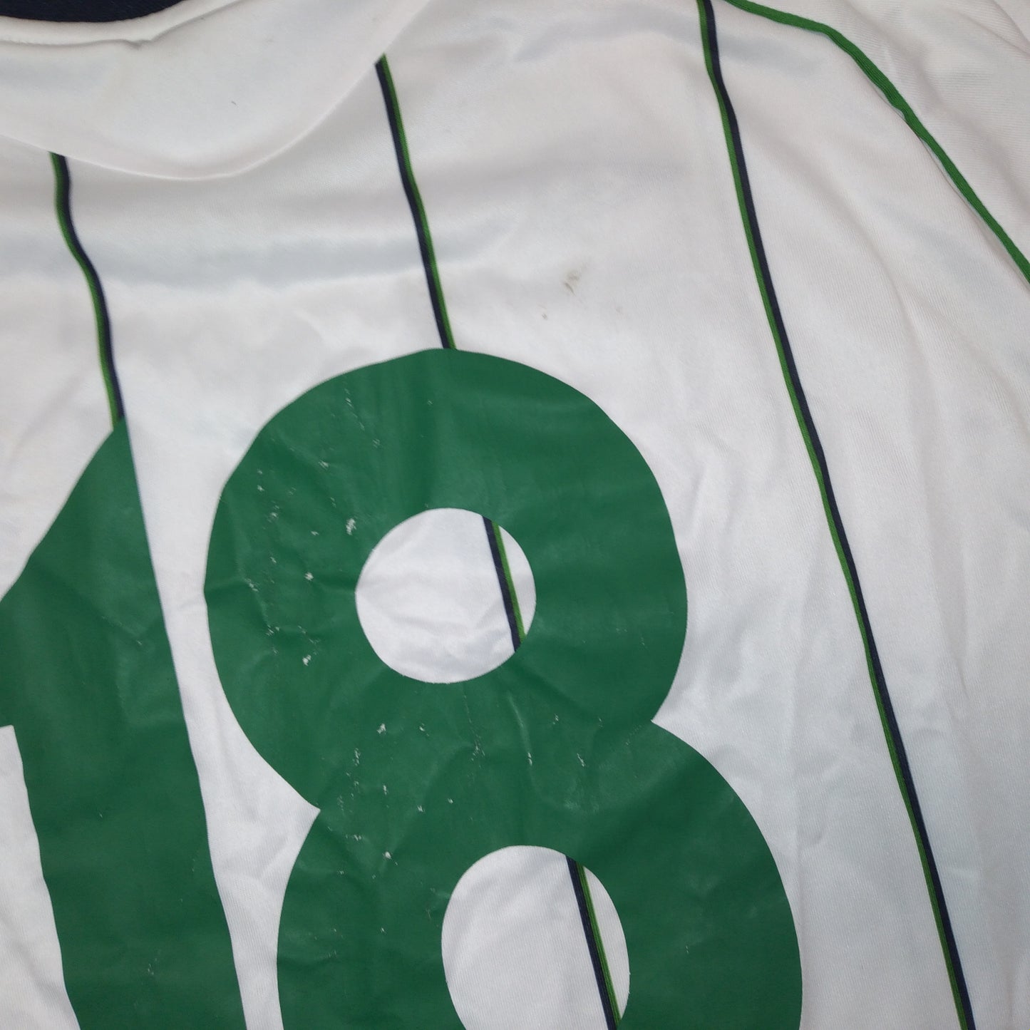 Northern Ireland  2008 / 09 Football Jersey Umbro (L) Player Issue #18 [Good]