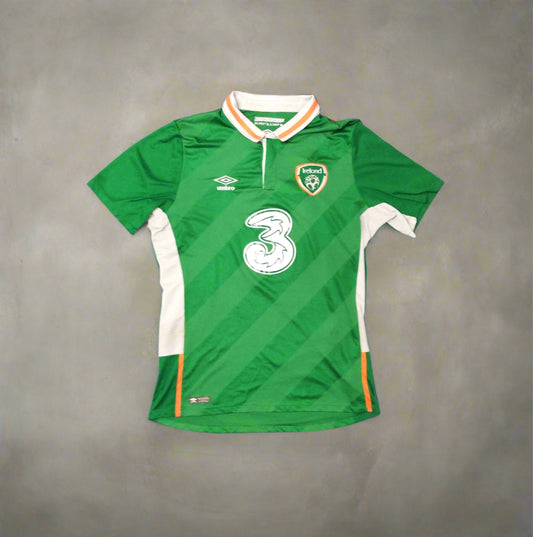 Republic of Ireland 2016 / 17 Football Jersey Umbro (L)