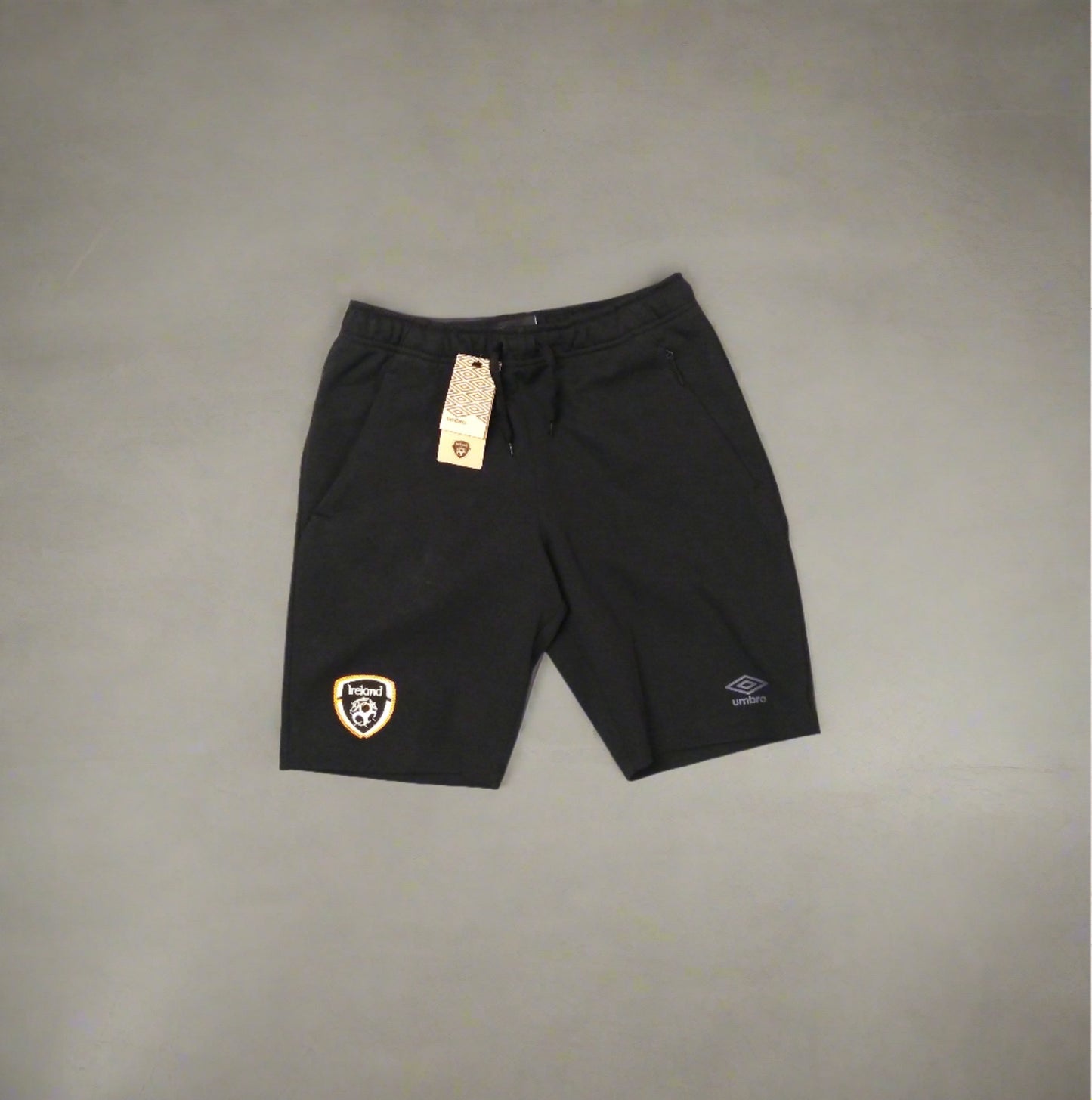 Republic of Ireland  Football Shorts Umbro (S)  NEW