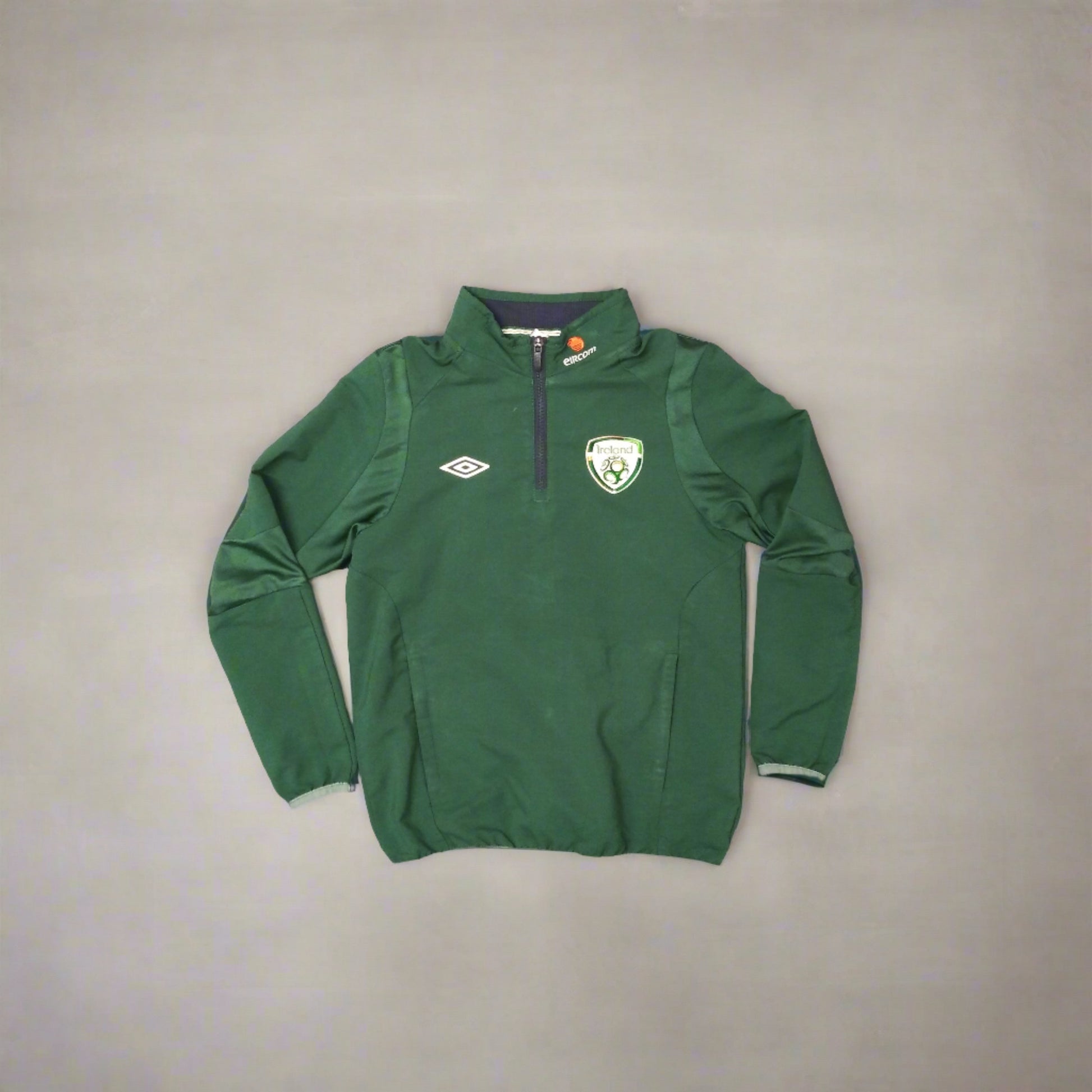 Republic of Ireland  Football Jacket Umbro (M Youths)