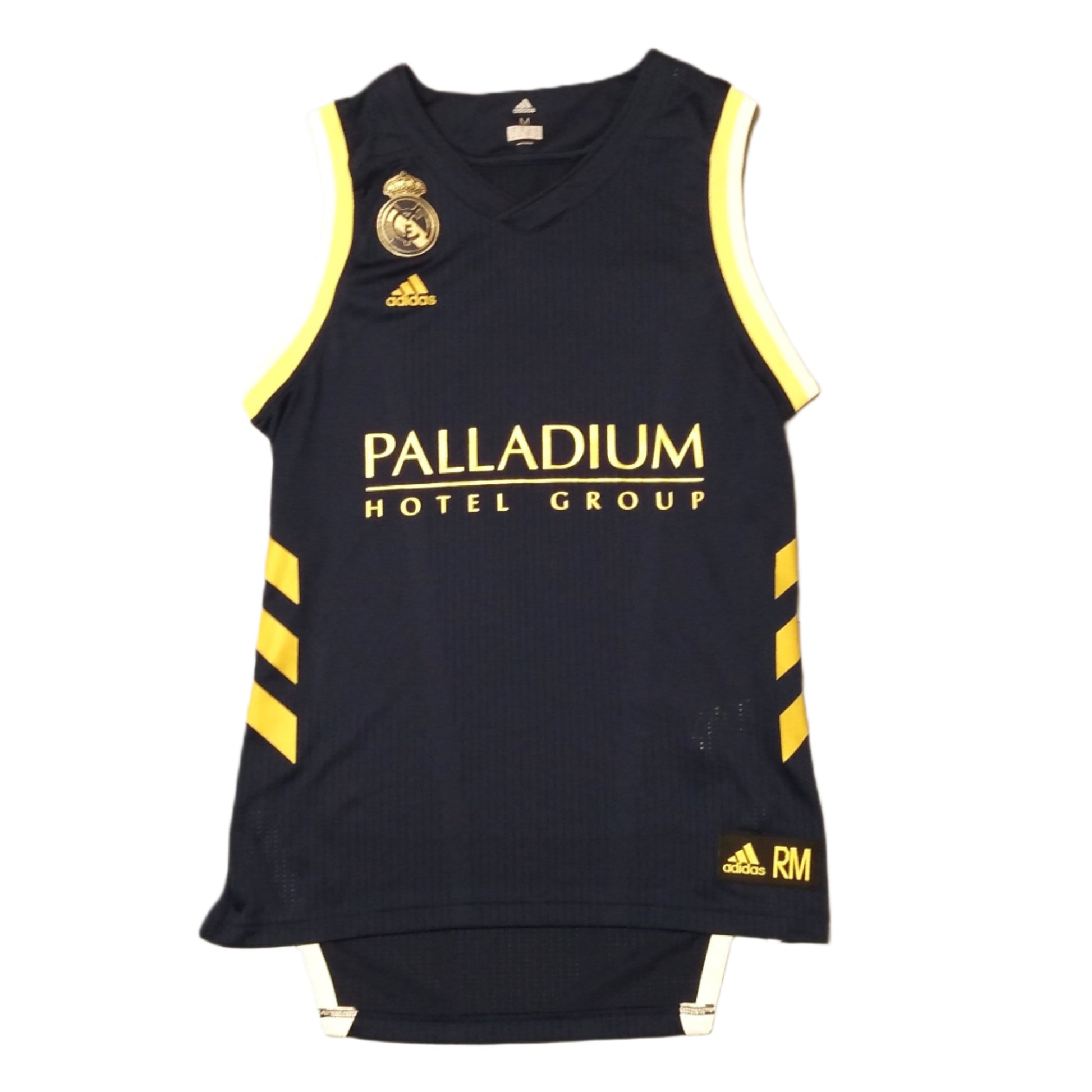 Real Madrid 2019 20 Basketball Jersey adidas (M) – SHIRTS V SKINS