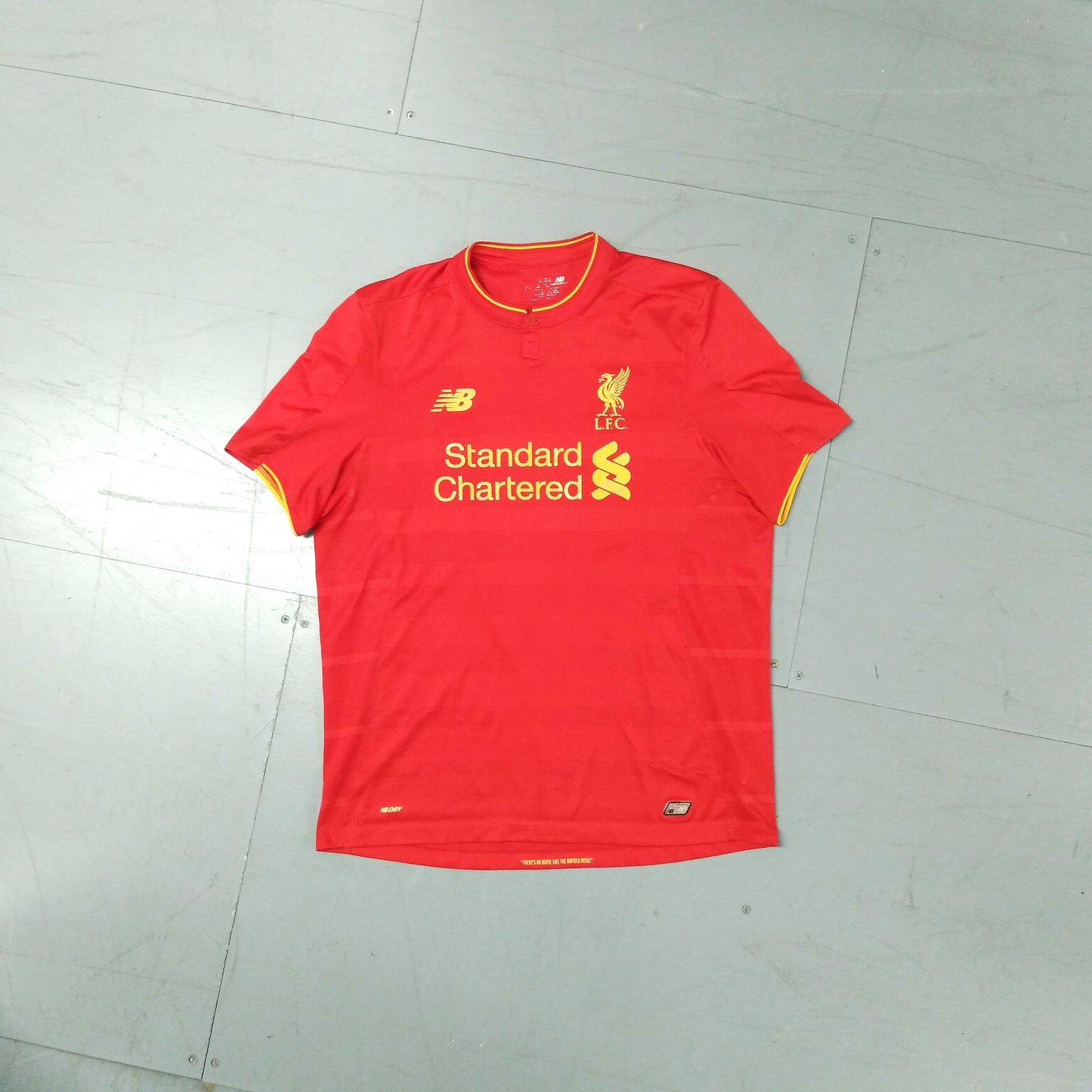 Liverpool FC 2016 / 17 Football Jersey New Balance (2XL) Henderson #14