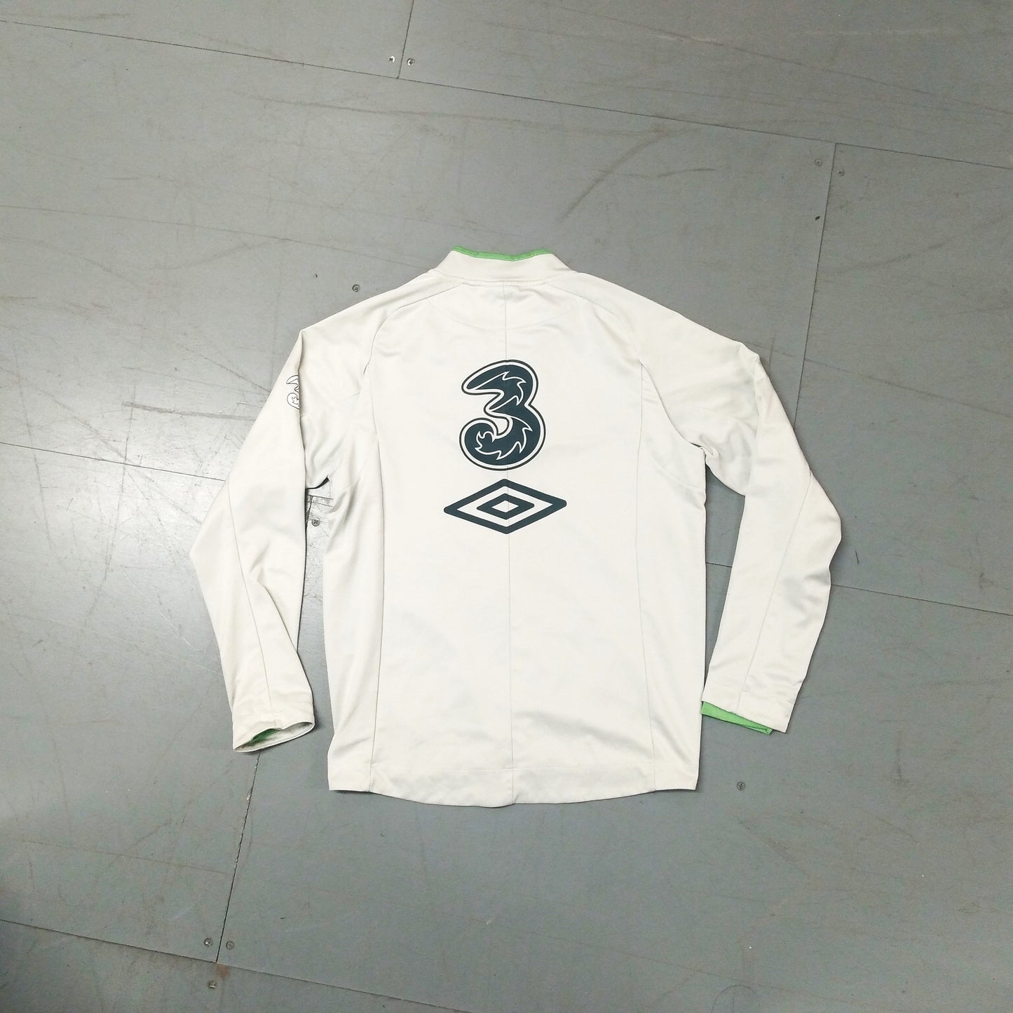 Republic of Ireland 2010 / 11 Football Sweatshirt Umbro (L) Player Issue