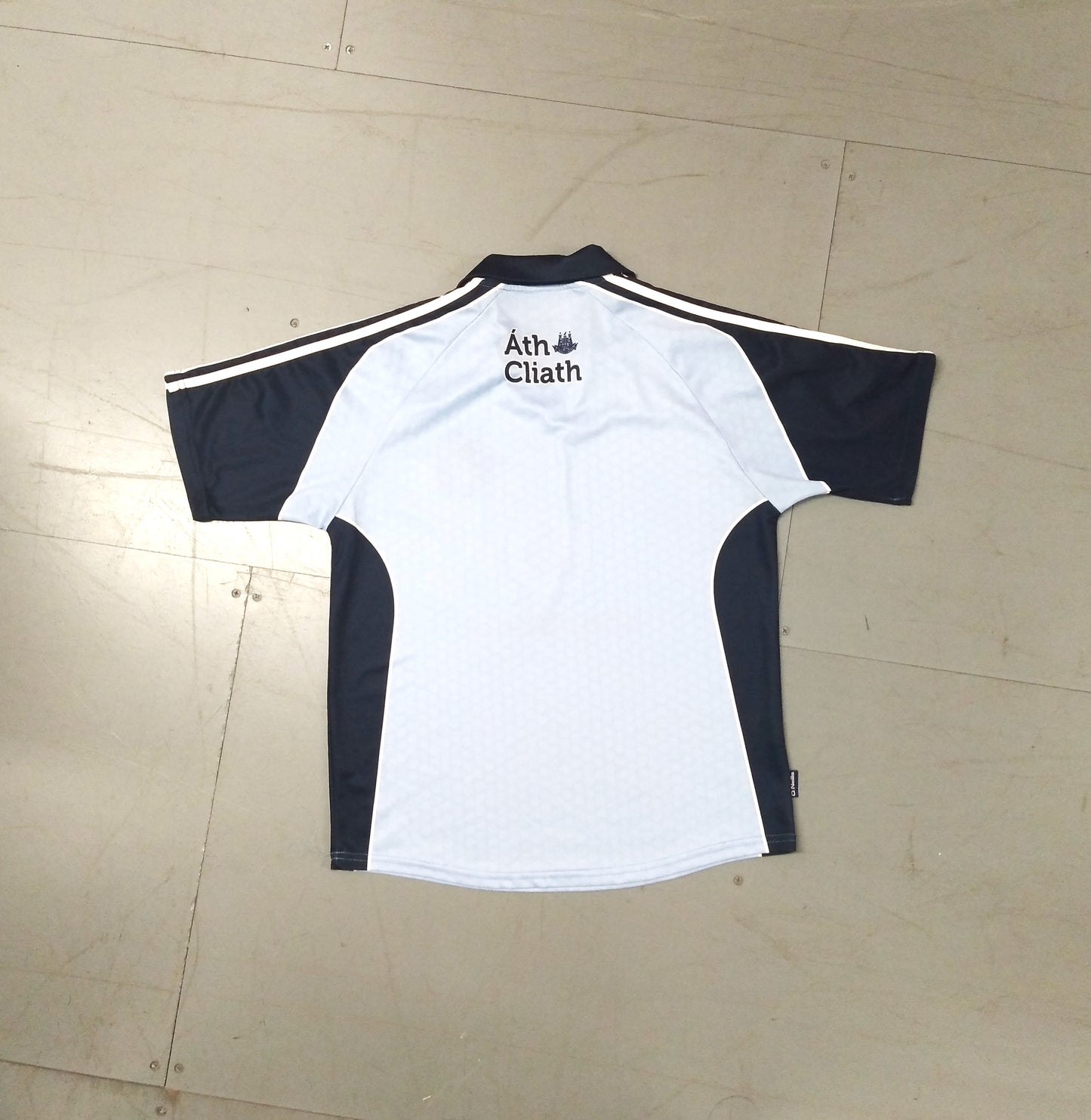 Dublin 2013 / 14 GAA Jersey O'Neills (S)   [Good]