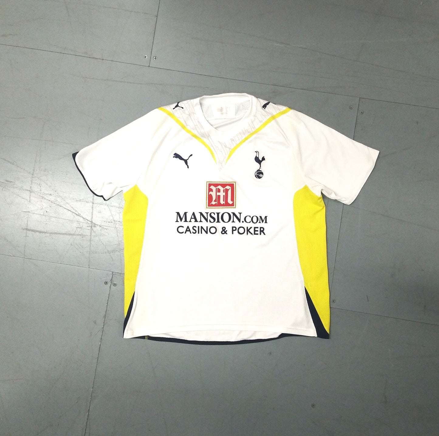 Tottenham Hotspur 2009 / 10 Football Jersey Puma (XL)   [Very Good]