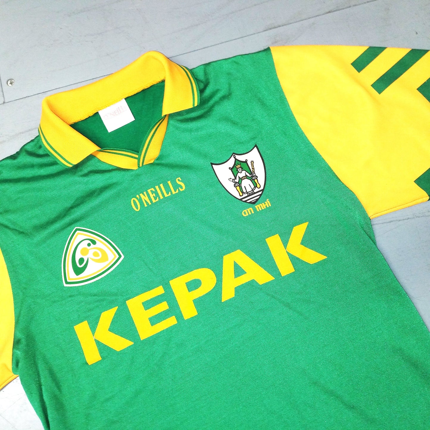 Meath 1996 / 97 GAA Jersey O'Neills (13-14 Years)   [Fair]