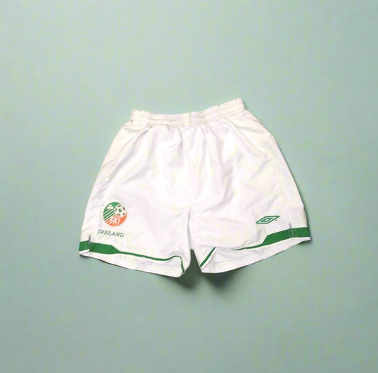 Republic of Ireland 2003 / 04 Football Shorts Umbro (M Youths)   [Good]