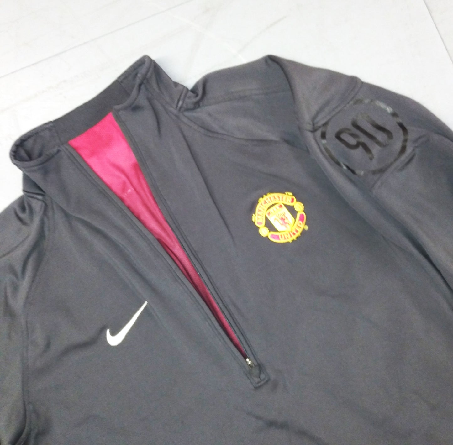 Manchester United 2004 / 05 Football Sweatshirt Nike (L)   [Average]