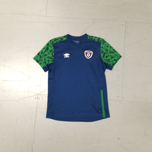 Republic of Ireland 2022 / 23 Football Jersey Umbro (13 Years)   [Excellent]