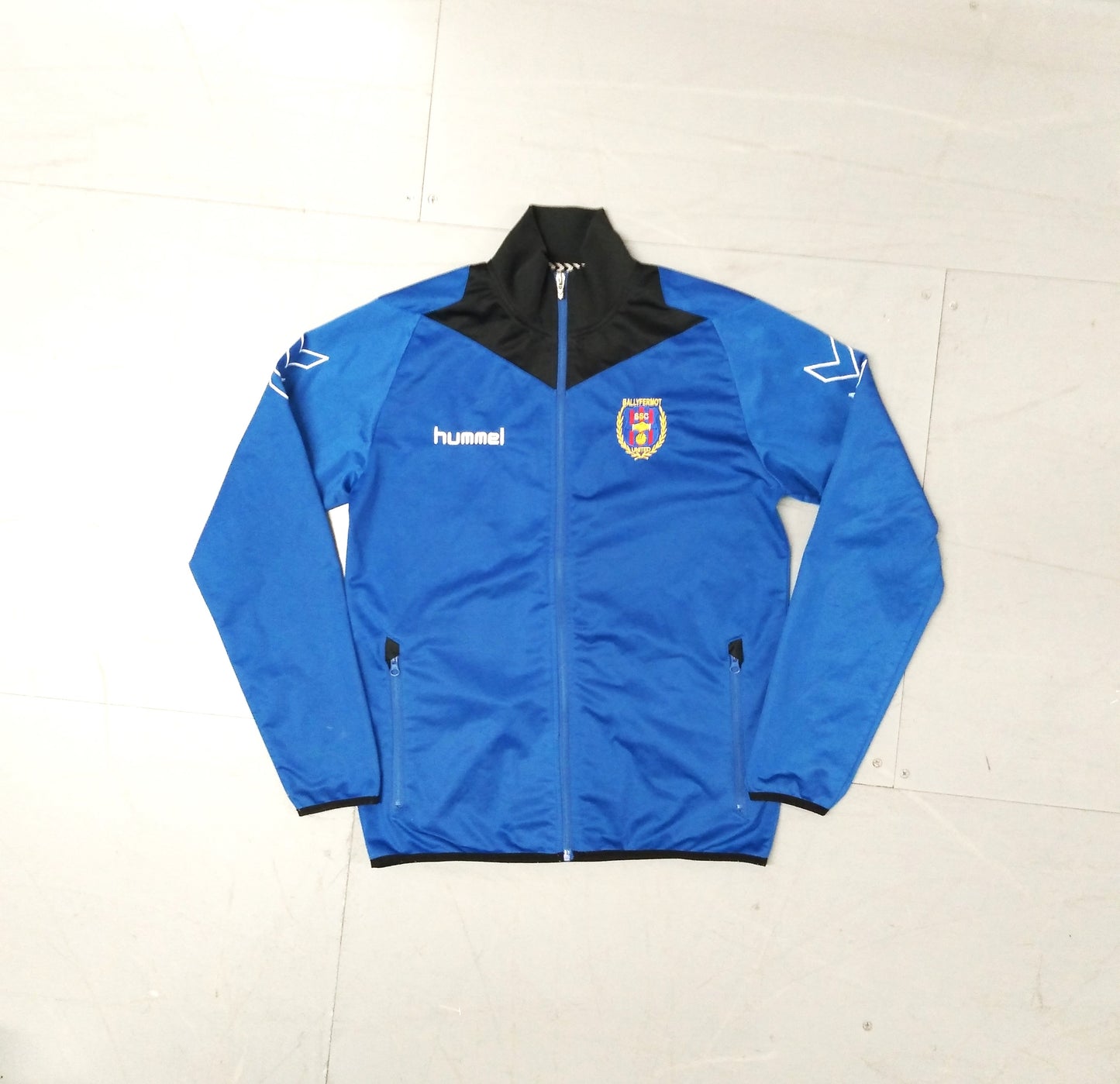 Ballyfermot United 2020s Football Jacket Hummel (M)   [Good]