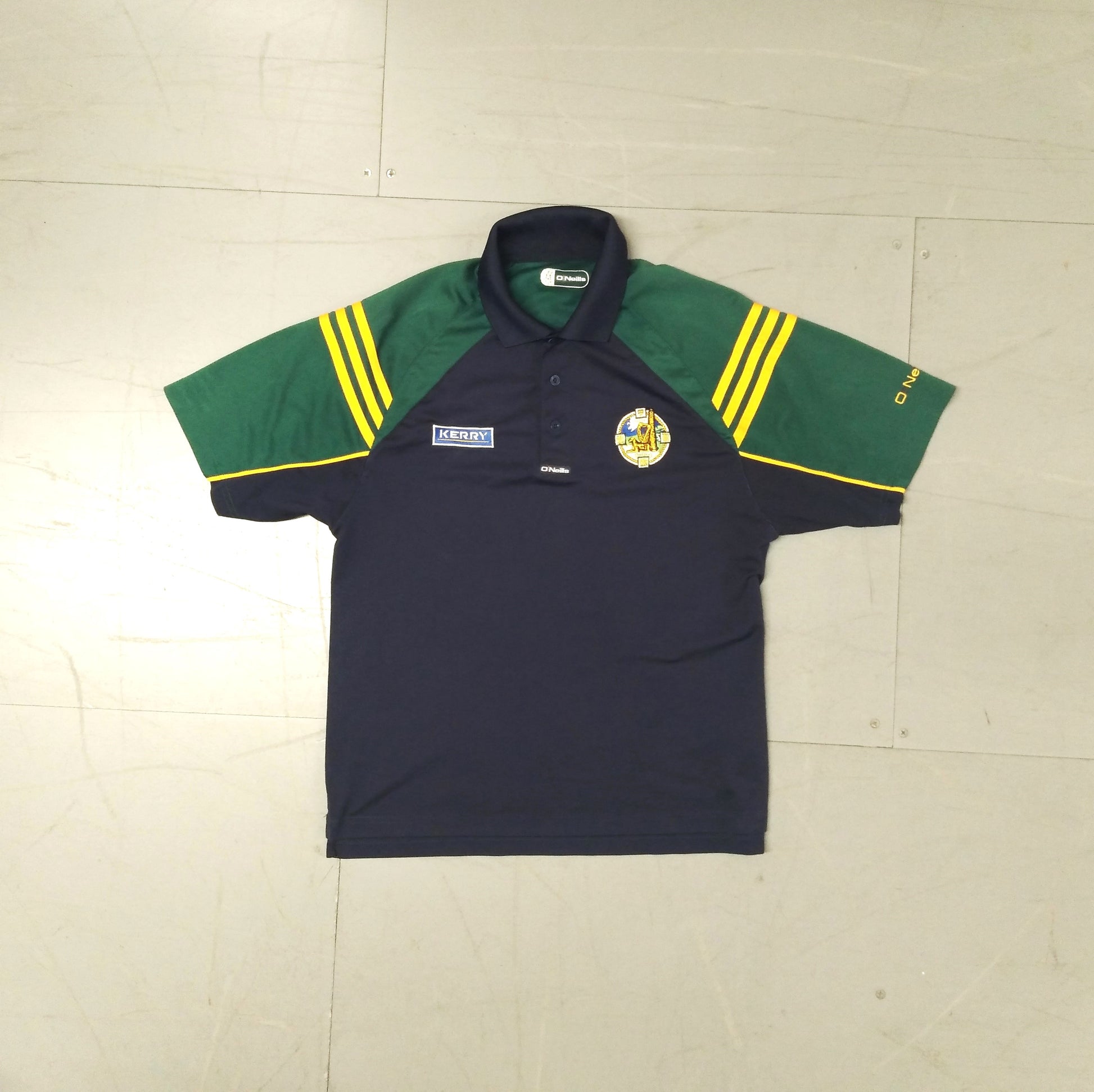 Kerry GAA  Short Sleeve  Casual  Polo Shirt  2006 / 07  O'Neills     Unisex Adults       Kerry Foods  SHIRTS V SKINS   