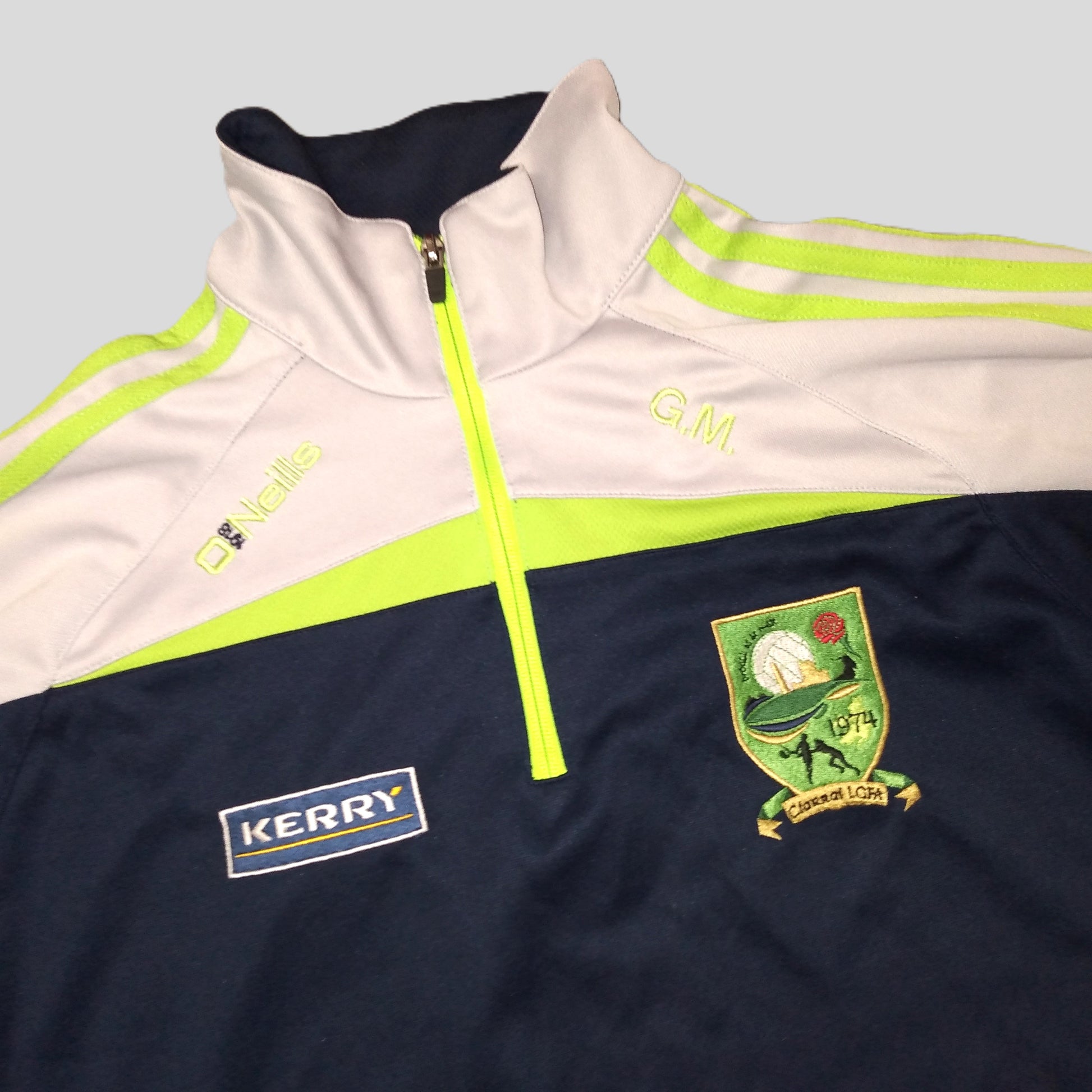 Kerry GAA  Long Sleeve  Training  Sweatshirt  2010s  O'Neills  Player Issue   Unisex Adults  Ladies     Kerry Foods  SHIRTS V SKINS   