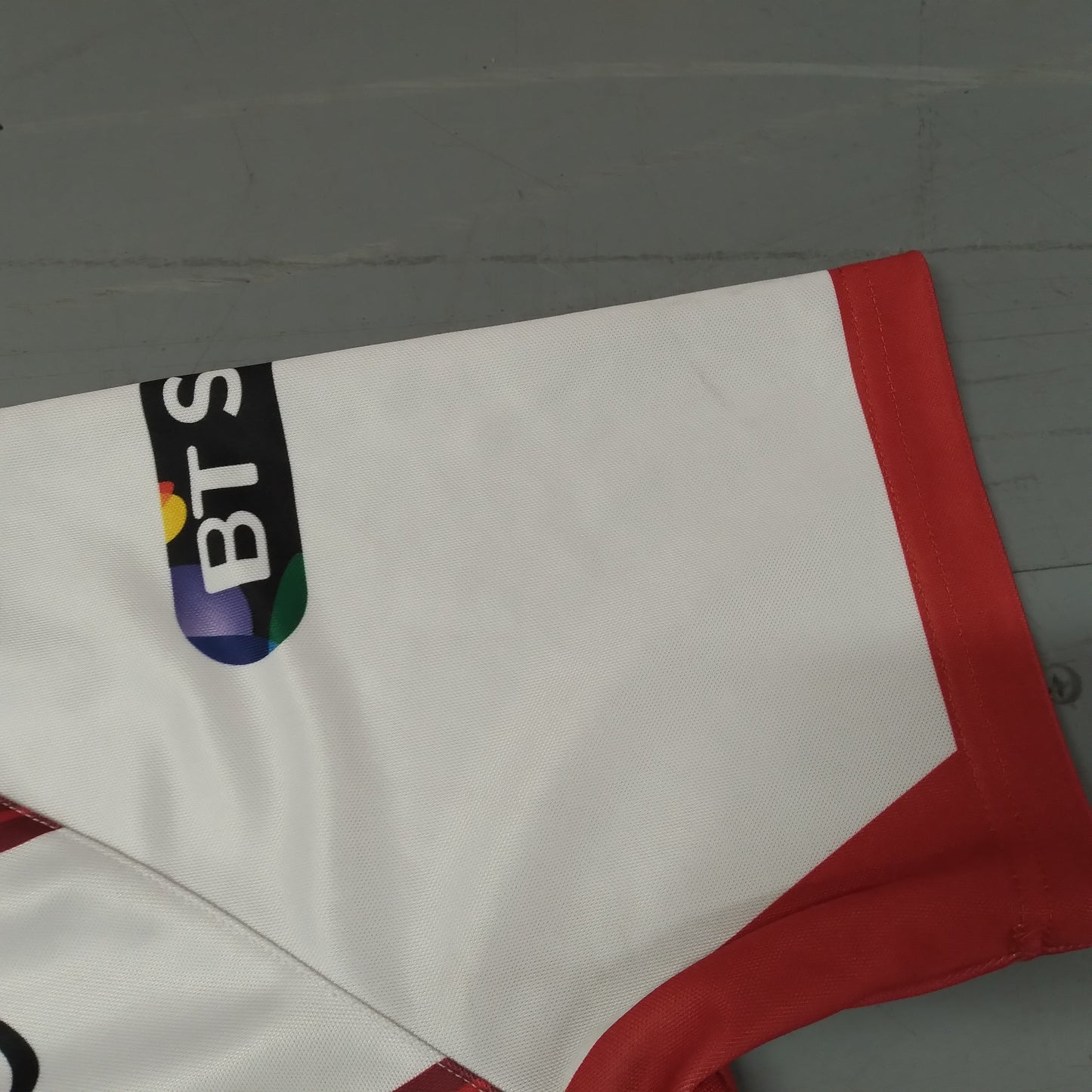 Ulster 2016 / 17 Rugby Jersey Kukri (L)   [Very Good]