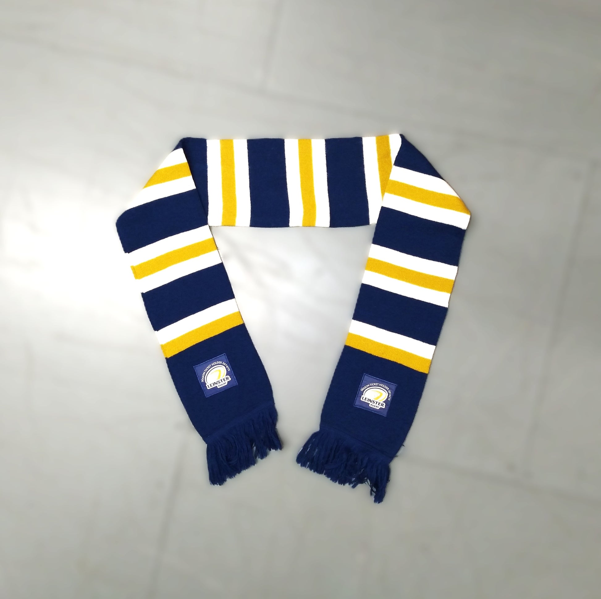 Leinster Rugby    Casual  Scarf  2014 / 15  Leinster Rugby     Unisex Adults         Leinster Rugby Dublin   SHIRTS V SKINS   