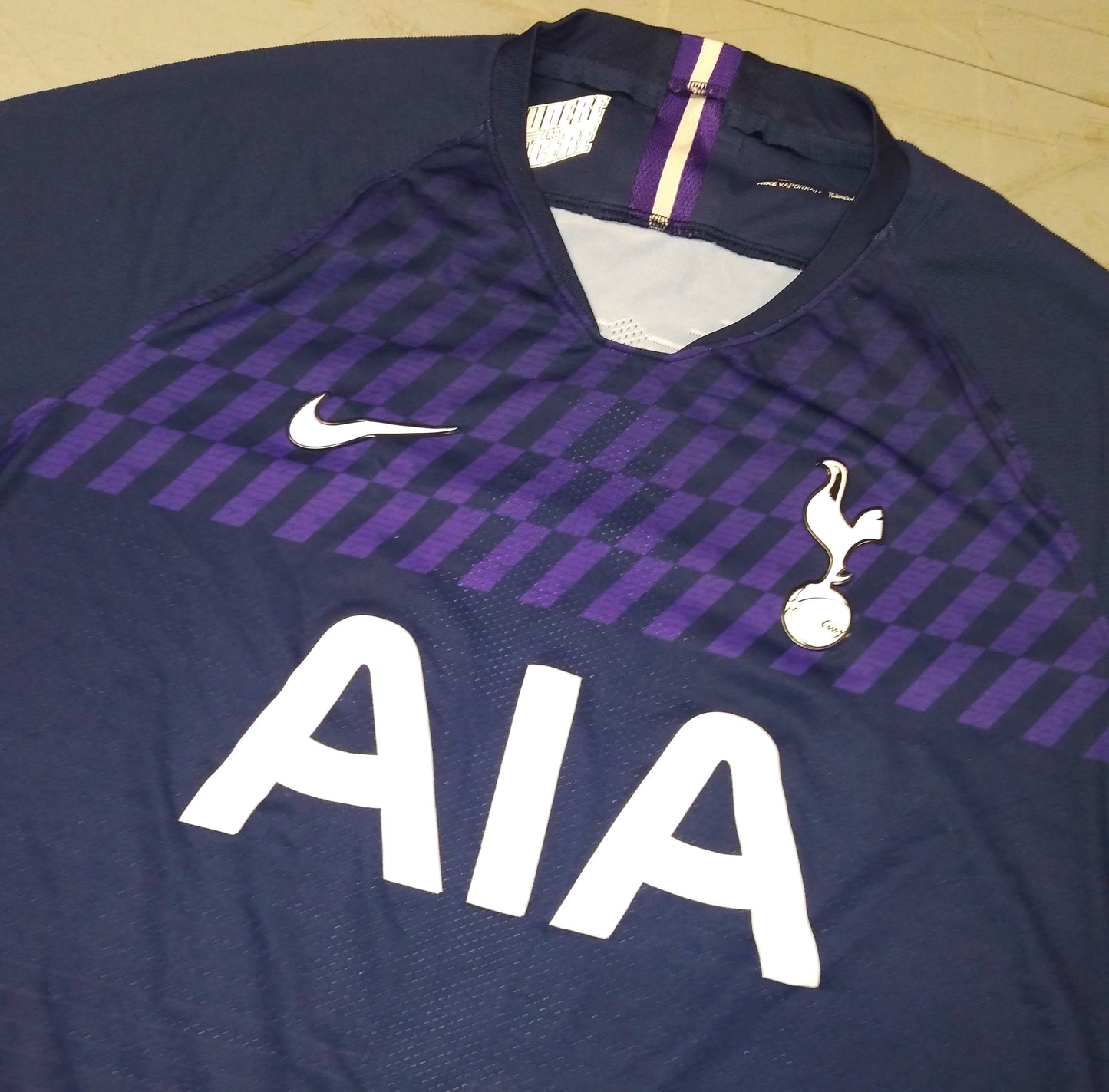 Tottenham Hotspur 2019 / 20 Football Jersey Nike (L)   [Fair]