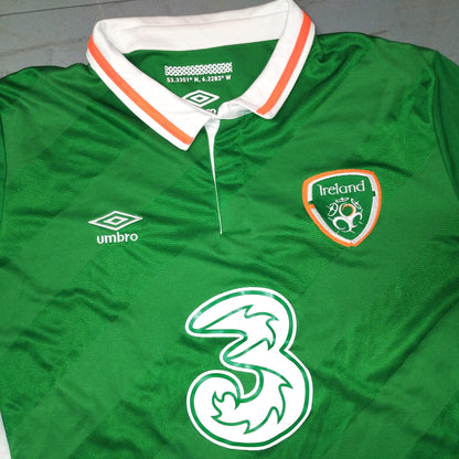 Republic of Ireland 2016 / 17 Football Jersey Umbro (XL)   [Fair]