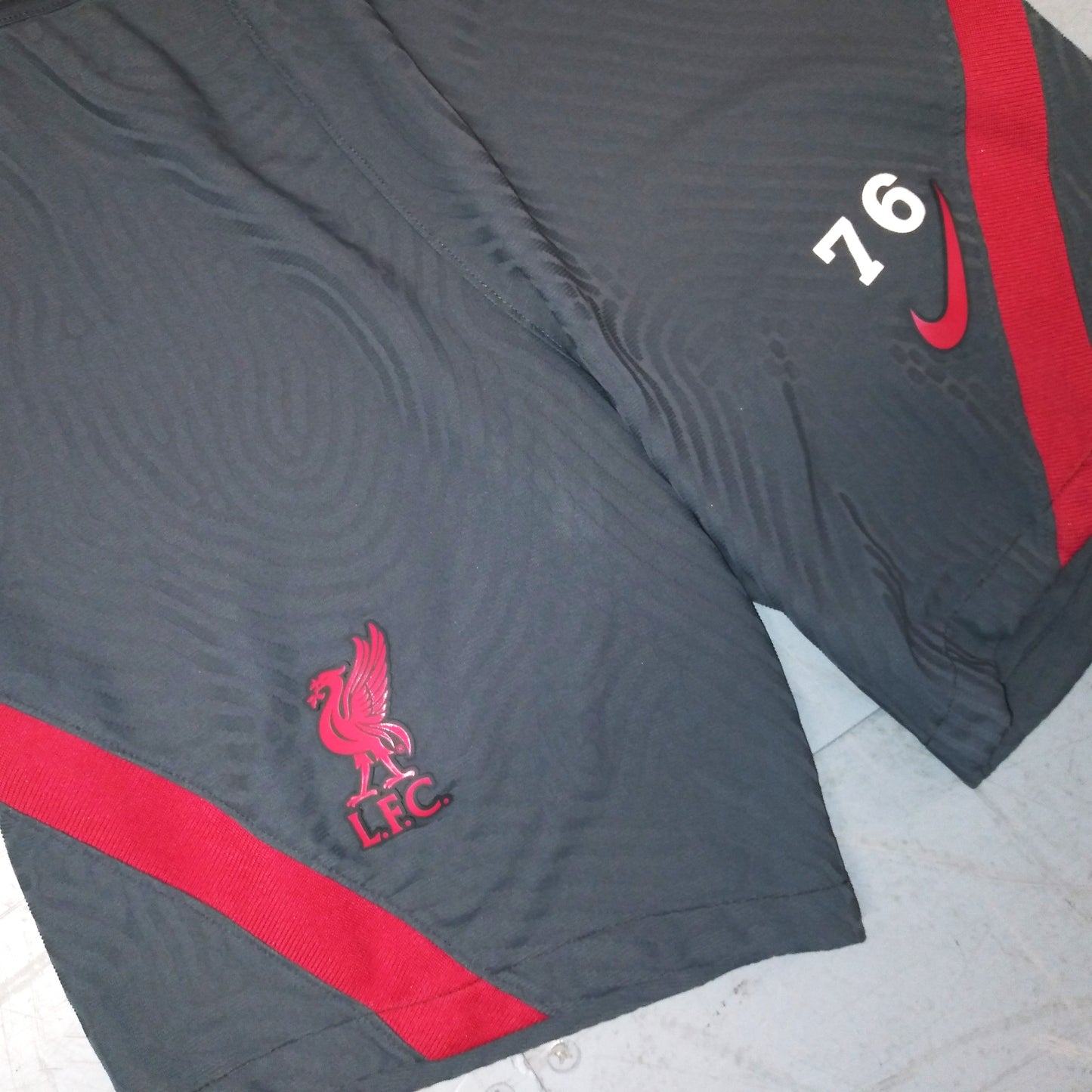 Liverpool FC 2020 / 21 Football Shorts Nike (M) Neco Williams #76 [Excellent]