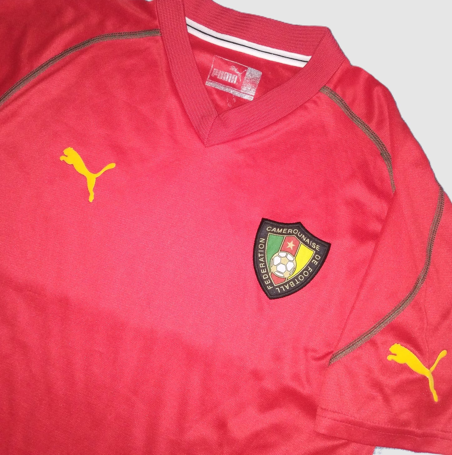 Cameroon 2000 / 01 Football Jersey Puma (S)   [Very Good]