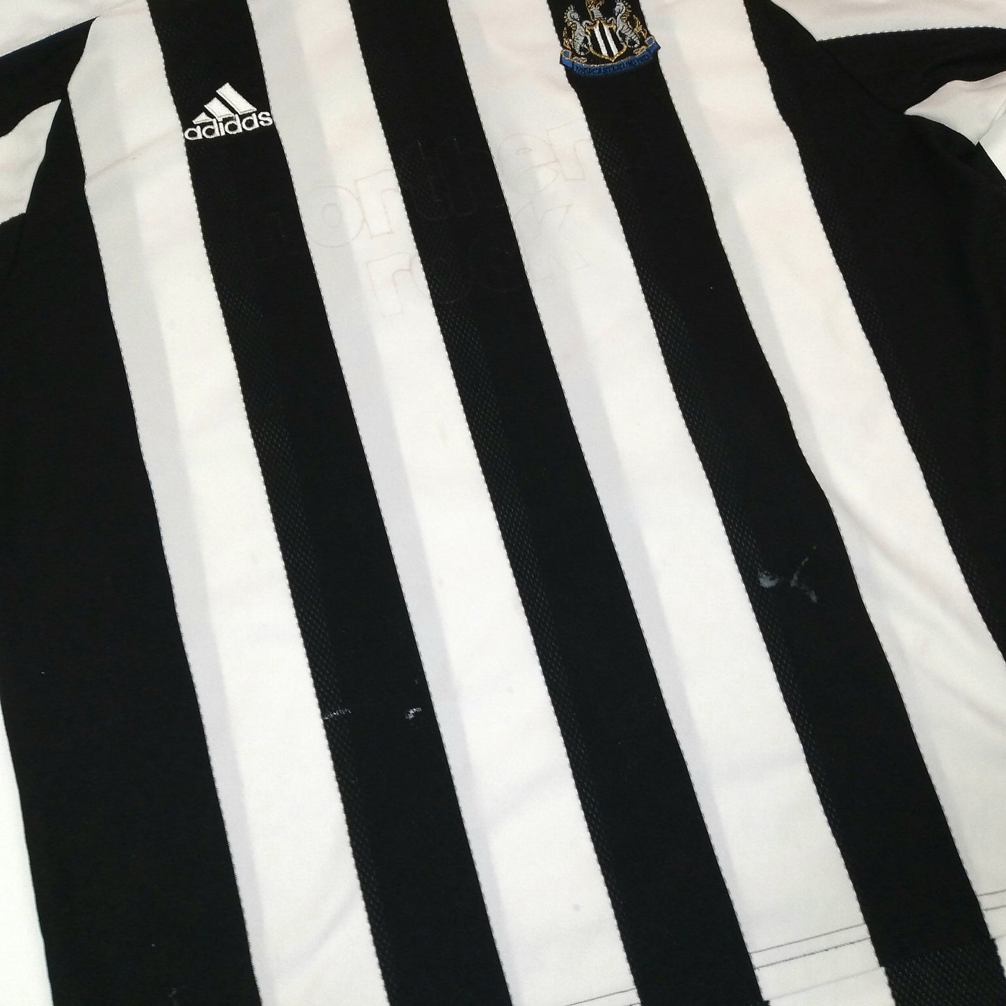 Newcastle United 2003 / 04 Football Jersey adidas (XL)   [Average]