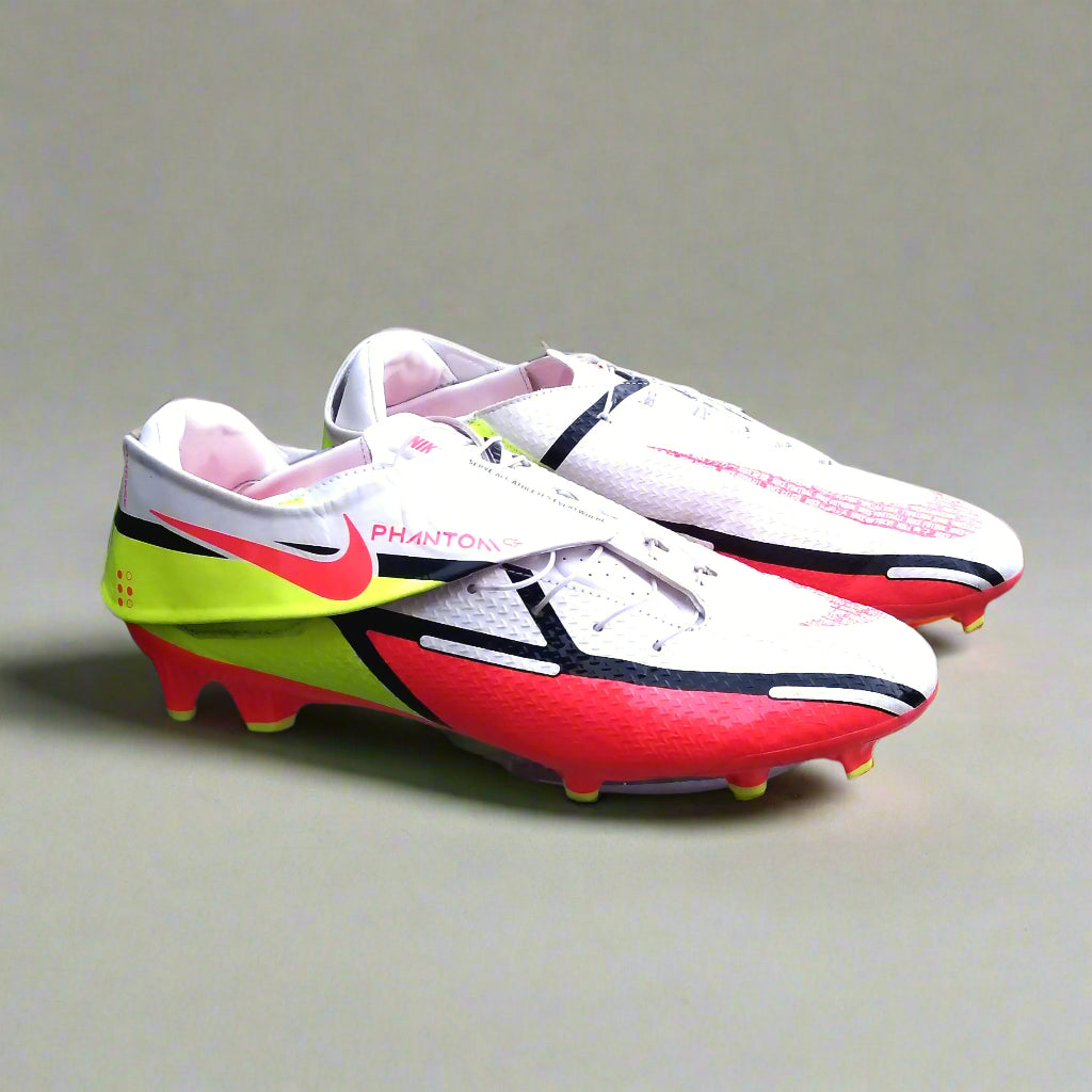 Phantom GT2 Academy Flyease FG 2020s Footwear Football Boots Nike (UK 10.5)   [Good]