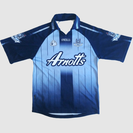 Dublin GAA  Home  Jersey  2004 / 05  O'Neills     Unisex Adults       Arnotts  SVS1937  