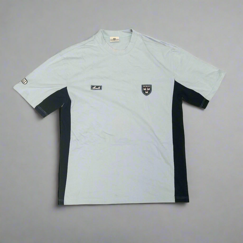 Dublin GAA  Short Sleeve  Casual  T-Shirt  2000s  O'Neills     Unisex Adults       Arnotts  Dublin GAA Gaelic football Hurling Leinster All Ireland Croke Park   SHIRTS V SKINS   