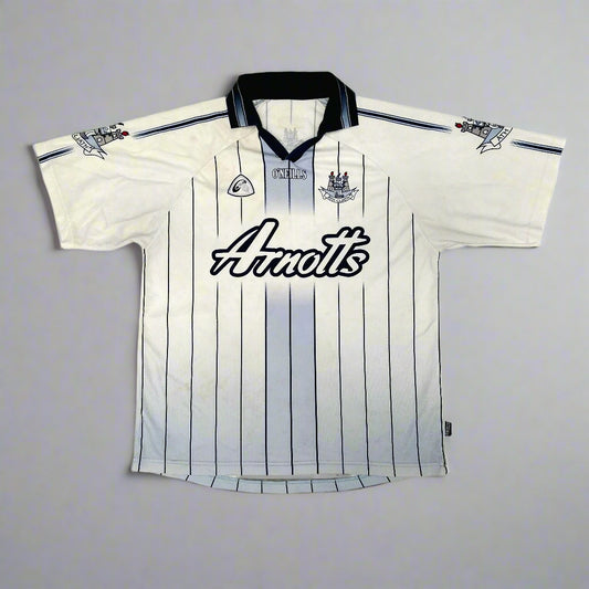 Dublin GAA  Short Sleeve  Goalkeeper  Jersey  2004 / 05  O'Neills     Unisex Adults       Arnotts  Dublin GAA Gaelic football Hurling Leinster All Ireland Croke Park   SHIRTS V SKINS   