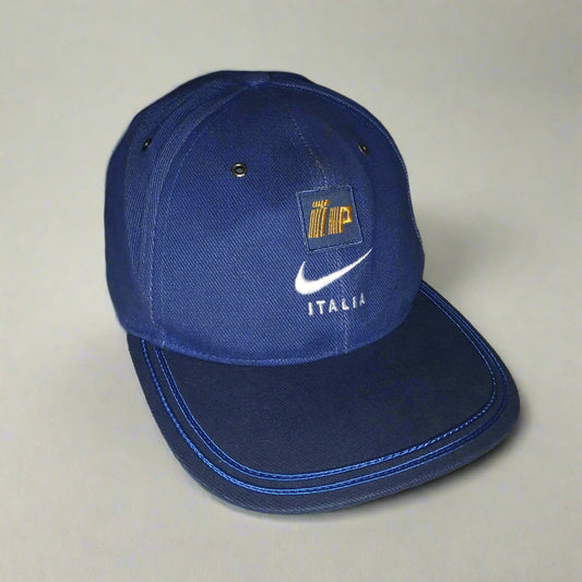 Italy Football  Casual  Cap  1995 / 96  Nike     Unisex Adults       IP  SVS001884  
