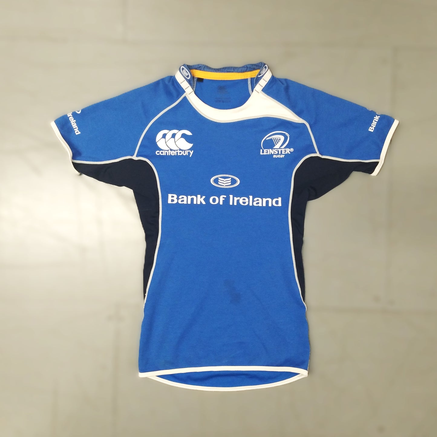 Leinster Rugby  Short Sleeve  Home  Jersey  2011 / 12  Canterbury     Unisex Adults  Test Fit     Bank of Ireland  Leinster Rugby Dublin   SHIRTS V SKINS   
