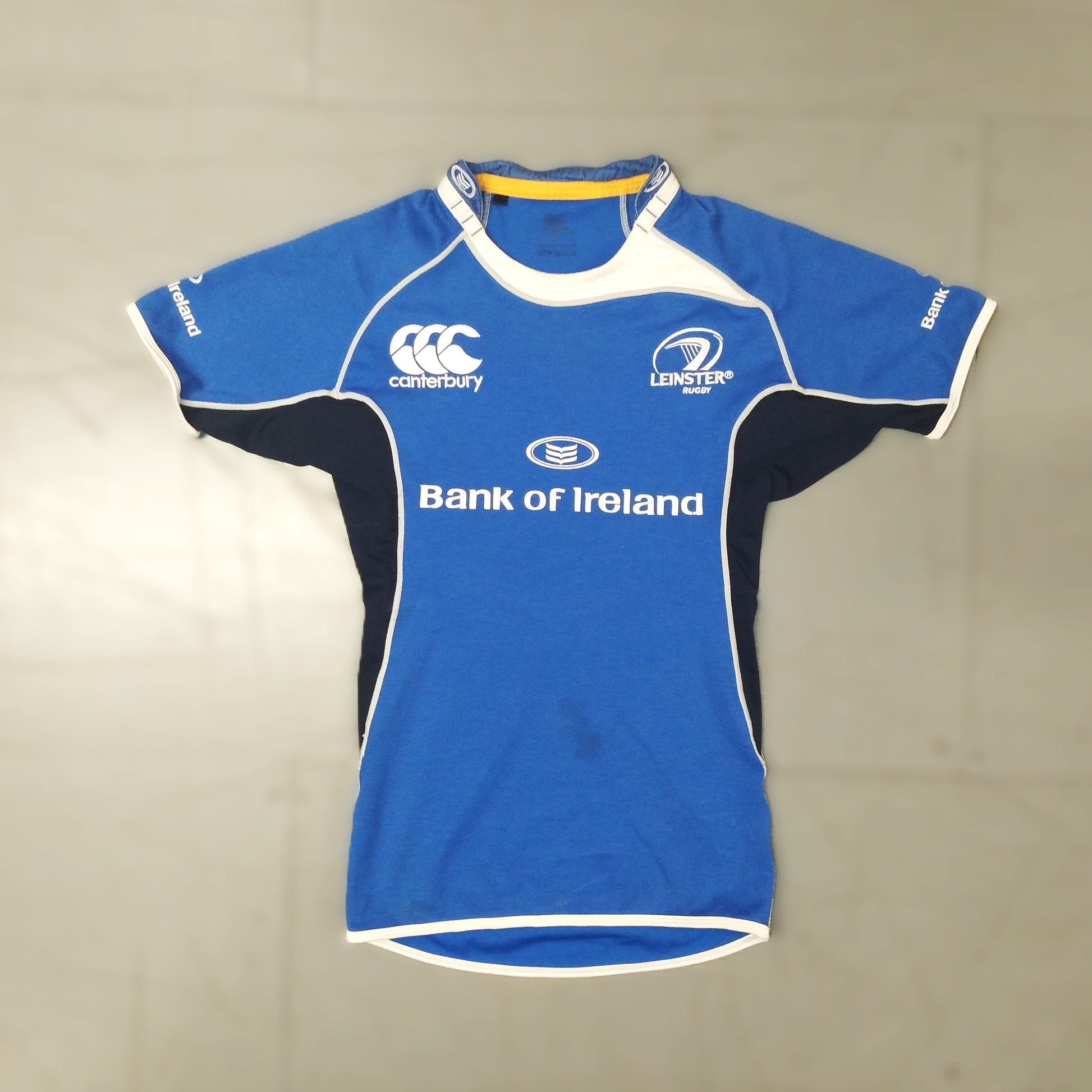Leinster Rugby  Short Sleeve  Home  Jersey  2011 / 12  Canterbury     Unisex Adults  Test Fit     Bank of Ireland  Leinster Rugby Dublin   SHIRTS V SKINS   