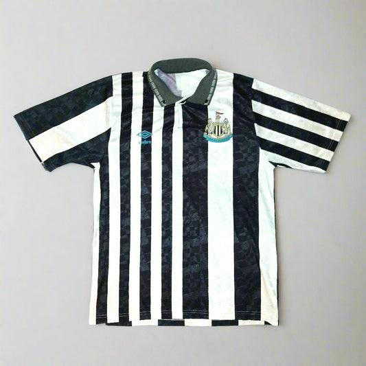 Newcastle United Football  Home  Jersey  1990 / 91  Umbro     Unisex Adults       Sponsorless  SVS001863  