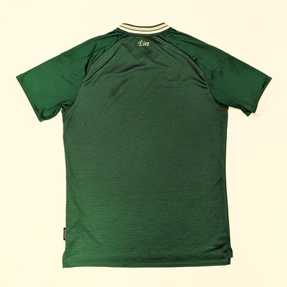 Republic of Ireland 2020 / 21 Football Jersey Umbro (L)   [Good]