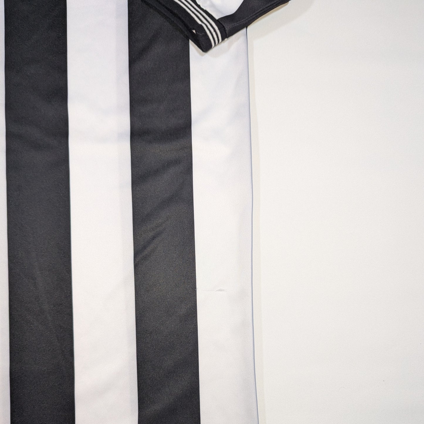 Newcastle United Score Draw Football Jersey 1984 (XL) [Very Good]