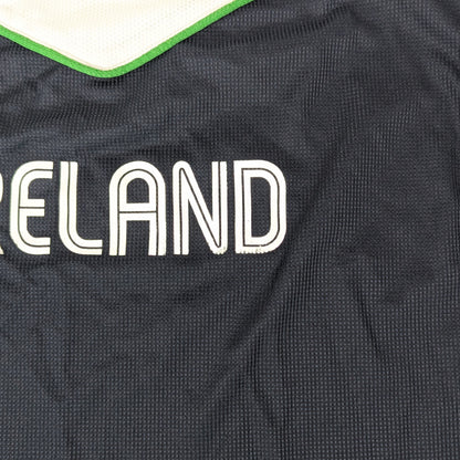 Republic of Ireland Umbro Football Jersey 2004 (S) [Fair]