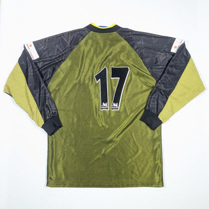 Home Farm Fingal Umbro Football Jersey 1999 #17  (XL) [Very Good]