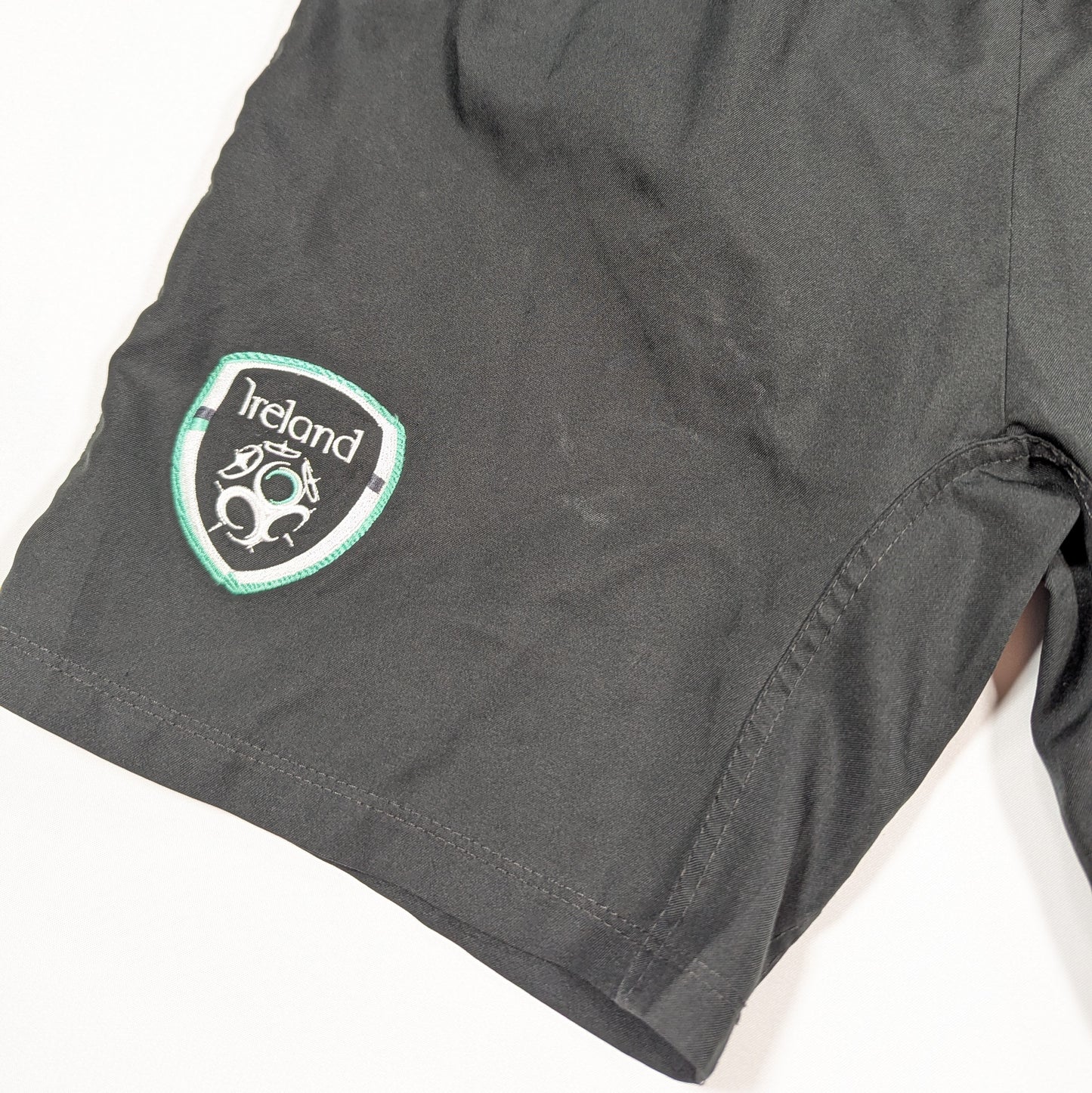 Republic of Ireland Umbro Football Shorts 2013 (13 Years) [Very Good]
