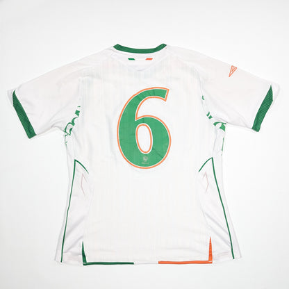 Republic of Ireland Umbro Football Jersey 2007 #6  (Size 14) [Average]