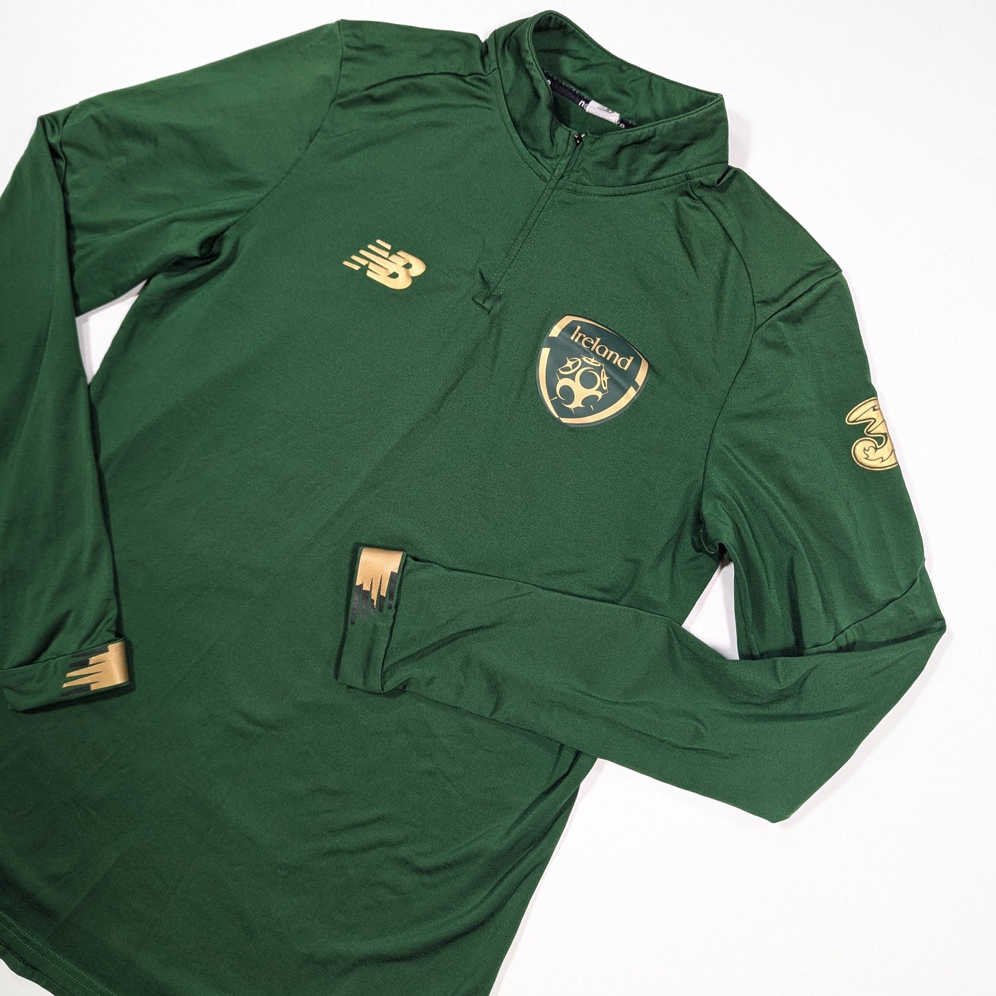 Republic of Ireland New Balance Football Sweatshirt 2019 (M) [Very Good]