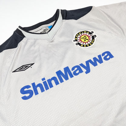 Kashiwa Reysol Umbro Football Jersey 2003 (M) [Very Good]