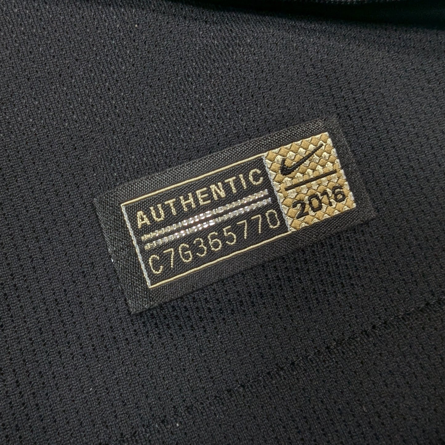 Athletico Madrid NIke Football Jersey 2016 Saúl #8 (XL) [Excellent]