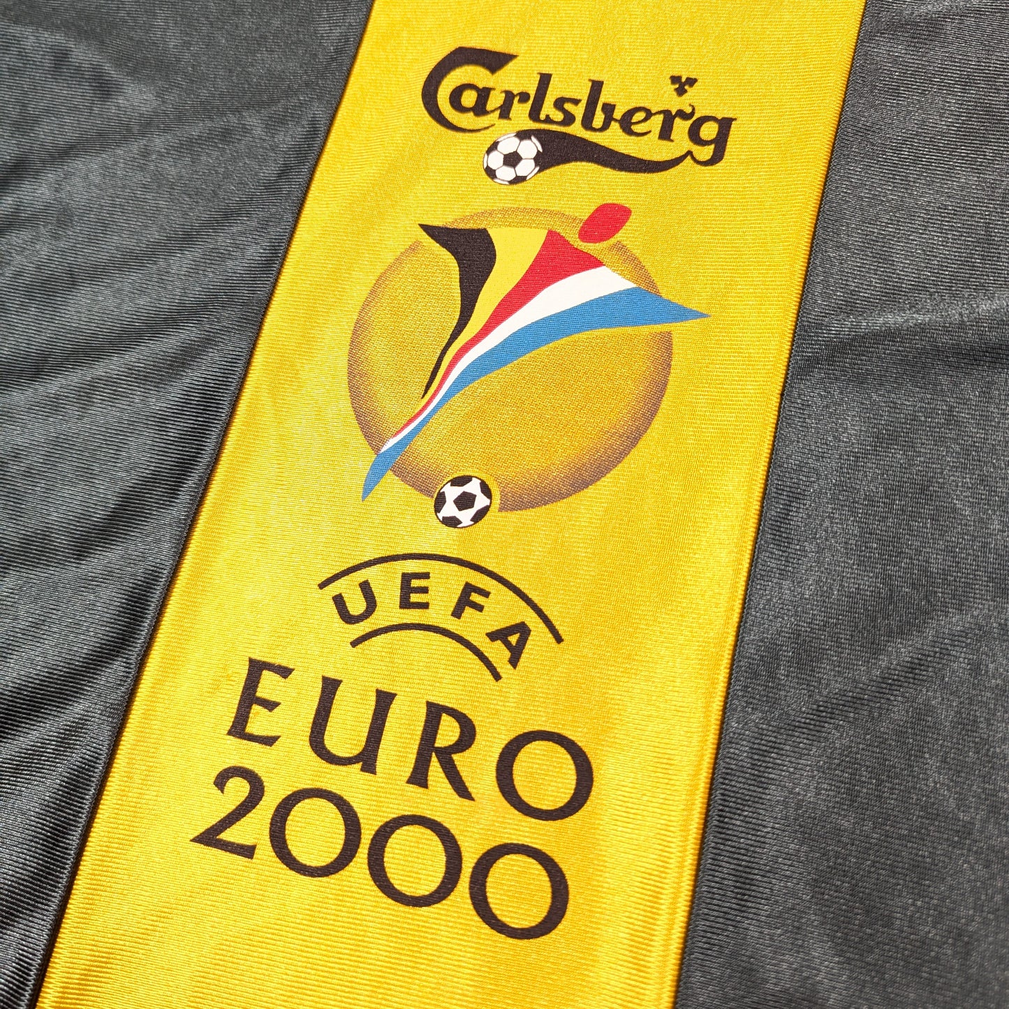 UEFA Euro 2000 MAD Football Jersey 2000 Carlsberg (L) [Excellent]