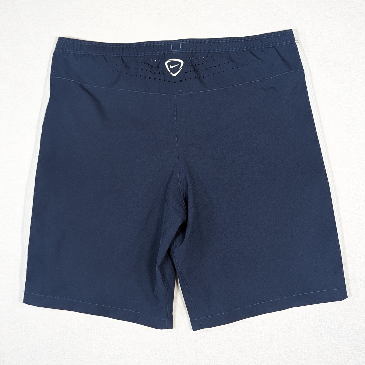 Manchester City Player Issue Nike Football Shorts 2015 #46 (M) [Fair]