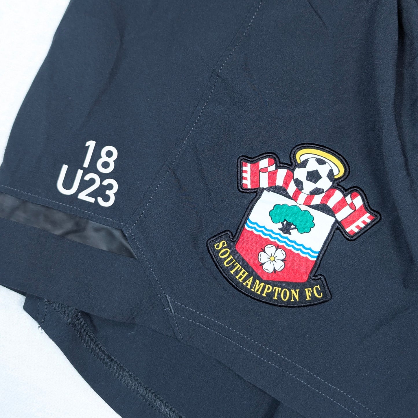 Southampton Player Issue Under Armour Football Shorts 2018 U23 #18 (S) [Very Good]