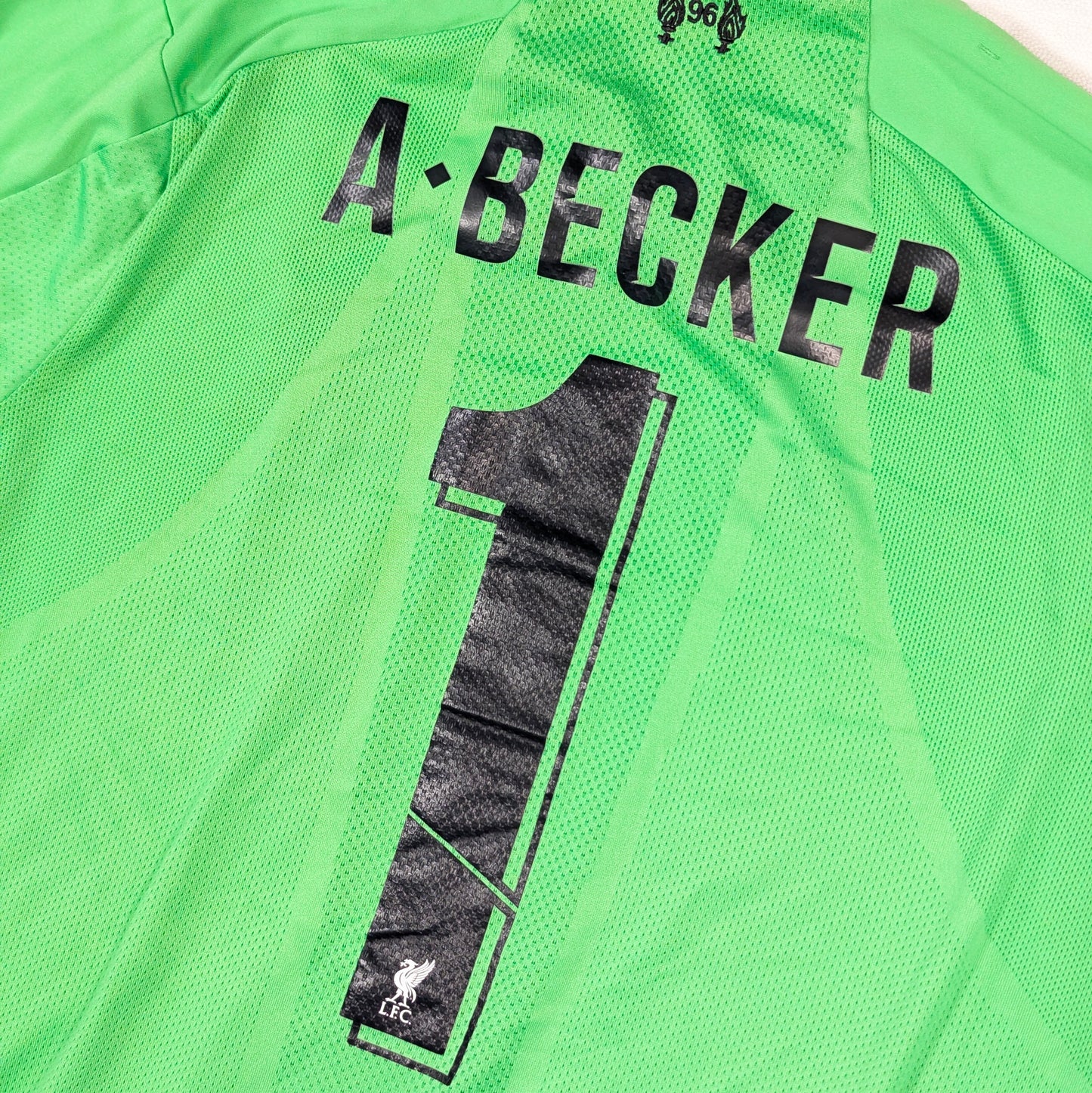 Liverpool New Balance Football Jersey 2019 Becker #1 (M) [Good]