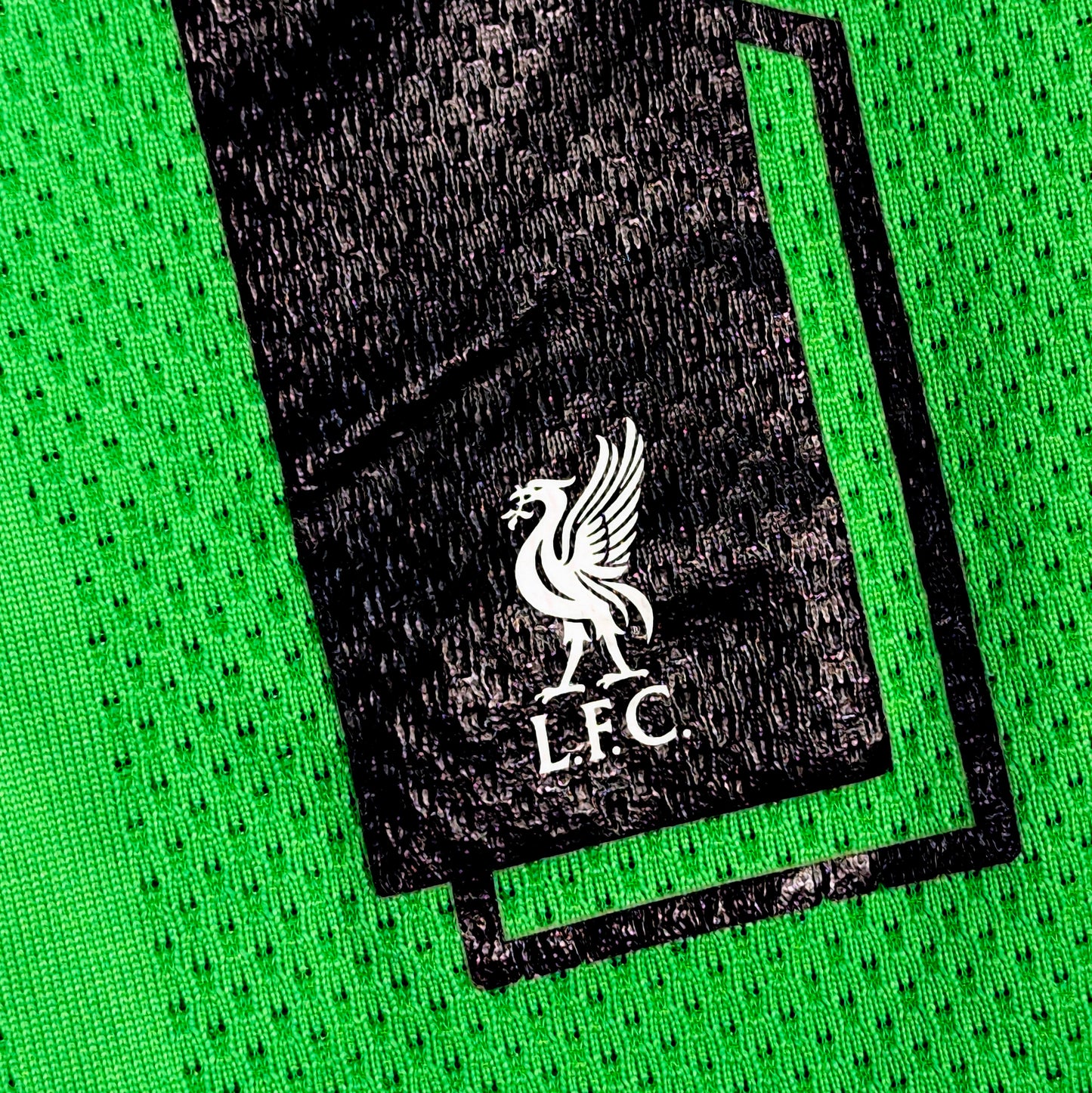 Liverpool New Balance Football Jersey 2019 Becker #1 (M) [Good]